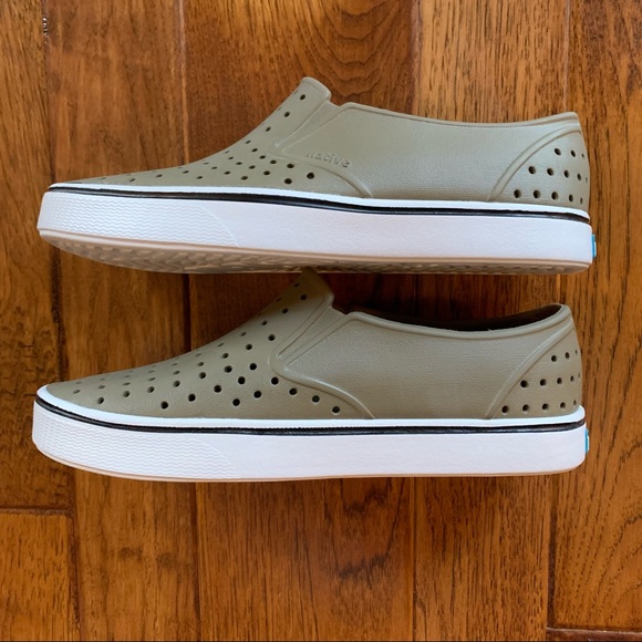 Native | taupe slip on shoes | Sz M6 / W8 - Picture 10 of 14